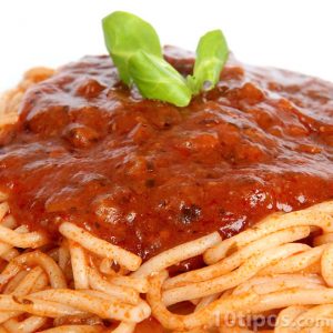 Domates soslu spagetti